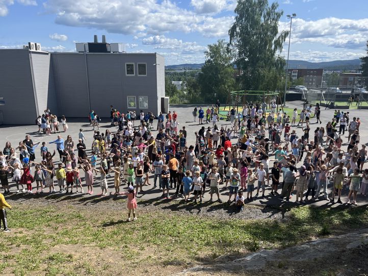 Bli med dansen